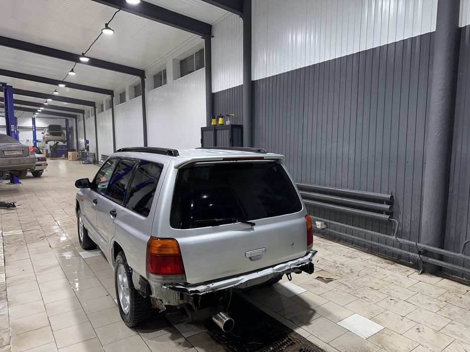 Subaru Forester SF 5