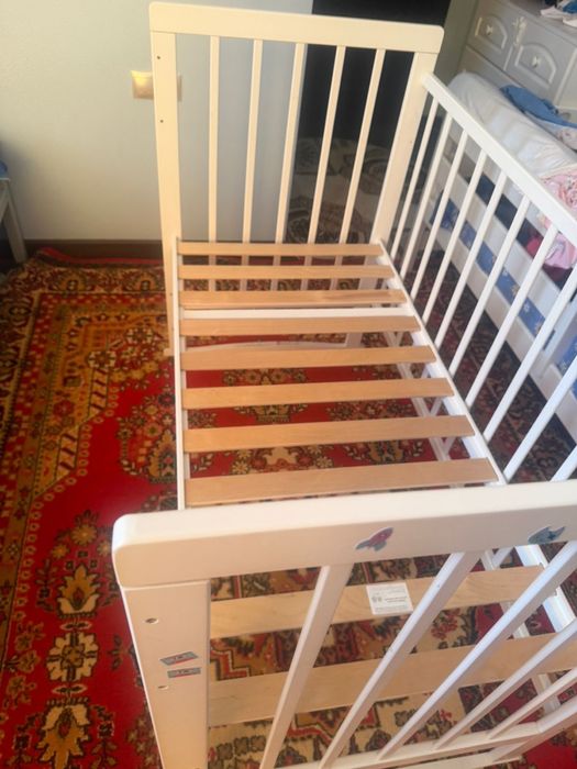 Детская кровать в отличном состояний с матрасом