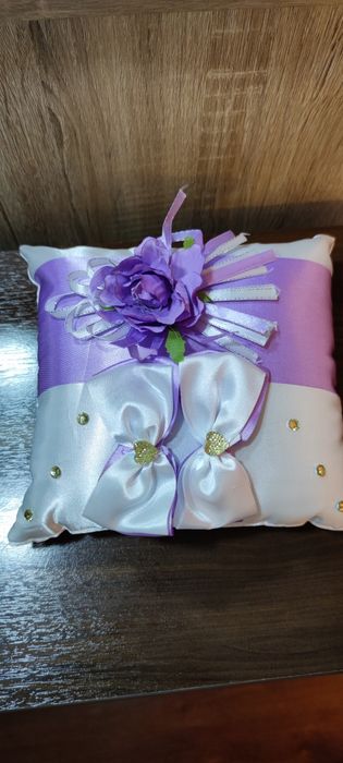 Продам подушечку для колец