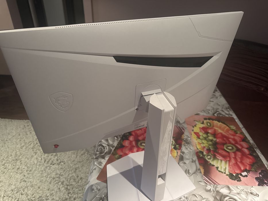 Monitor Mag 274URFW