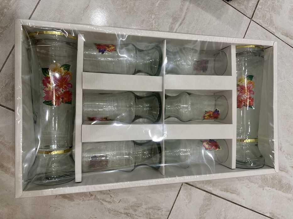 Набор стаканы и вазы