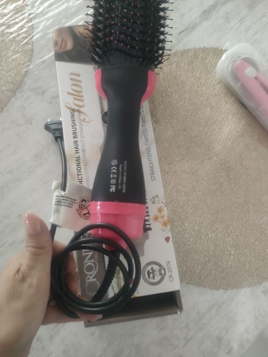 Фен расческа для создания объема