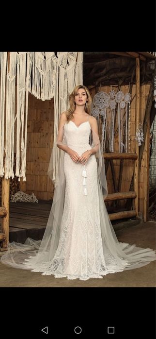 Vand rochie de mireasa!