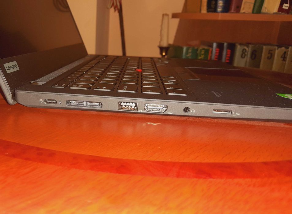 Lenovo ThinkPad T14 | AMD Ryzen 5 PRO 5650U 6-ядра | 16 GB RAM | *КАТО НОВ*