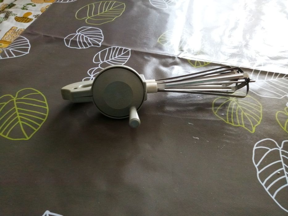 Ручной миксер