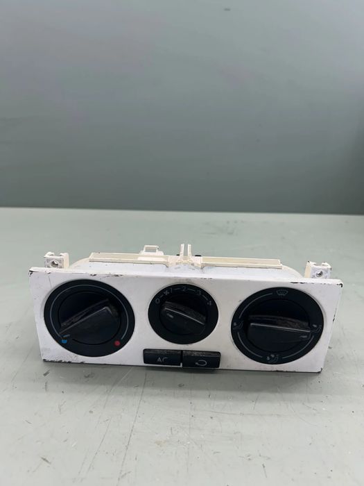 Comanda AC Volkswagen VW Golf 2002 1.6 MT (105 hp)