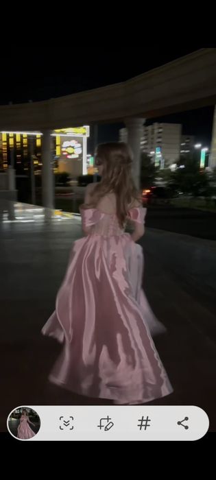 Продам  платье на выпускной