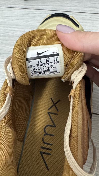 Adidasi Nike Air Max 720 Aurii Originali