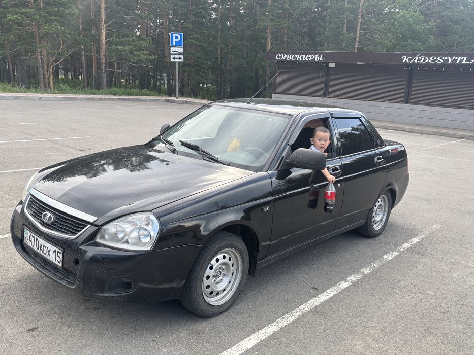 Продам автомобиль(машину)Lada Priora лада приора