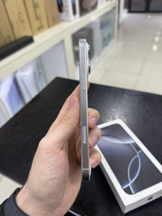 iPhone 16 Pro Max 256 White  LL/A 1 Sim Turbo sim