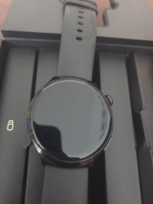 Смарт часовник Huawei watch 4