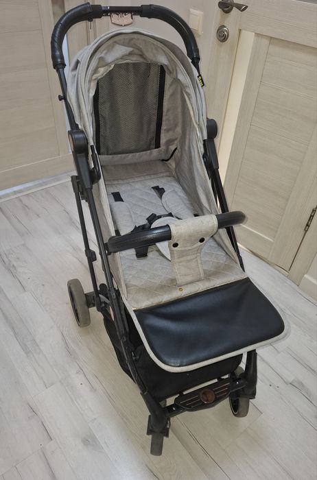 Раскладная детская коляска