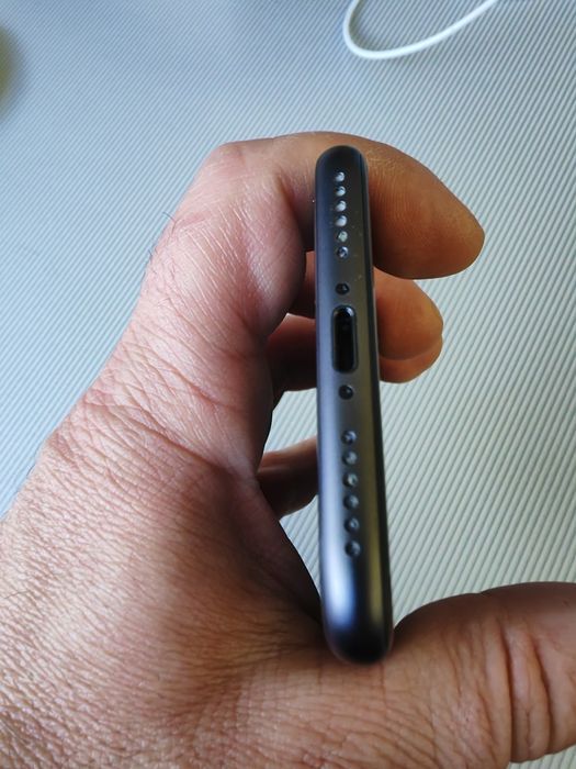 IPhone 8,64GB,100% батерия,OS 16.7.15