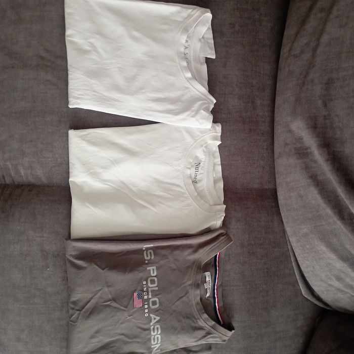 Tricouri și pantaloni originali