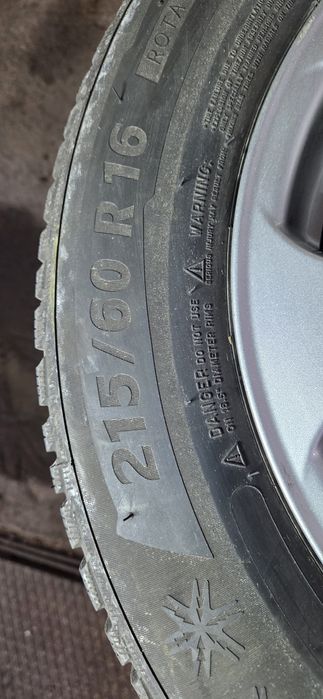 AUDI A4 джанти със зимни гуми 215/60/16  7Jx16  ET42  5×112  DOT 0618