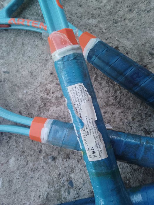 Ракети за тенис на корт