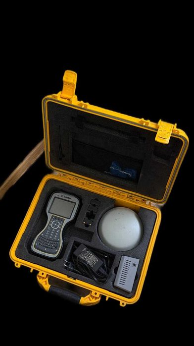 Vând GPS GNSS Trimble R8s + Controler Trimble TSC3 – Pachet complet