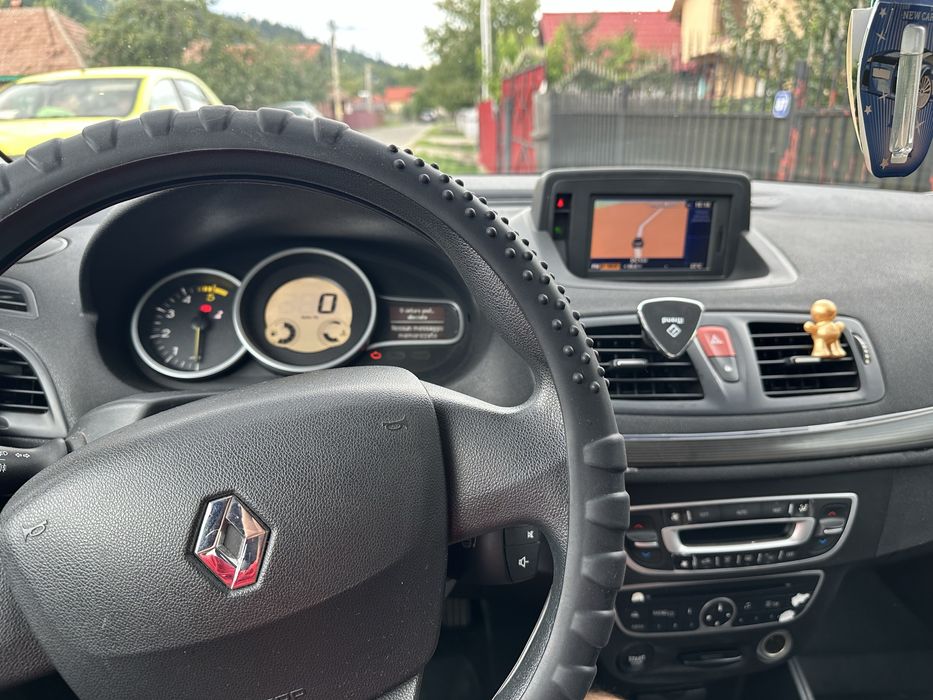 Renault megane 3 1.9 an 2010