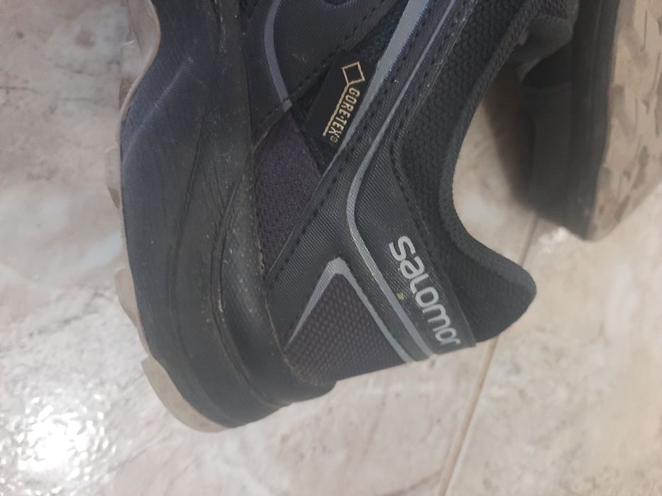 Здравейте продавам оригинални маратонки Salomon 42ри номер леки удобни почти нови