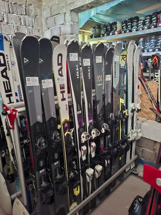 Vand lot schiuri second hand en-gros, stare buna, toate marimile