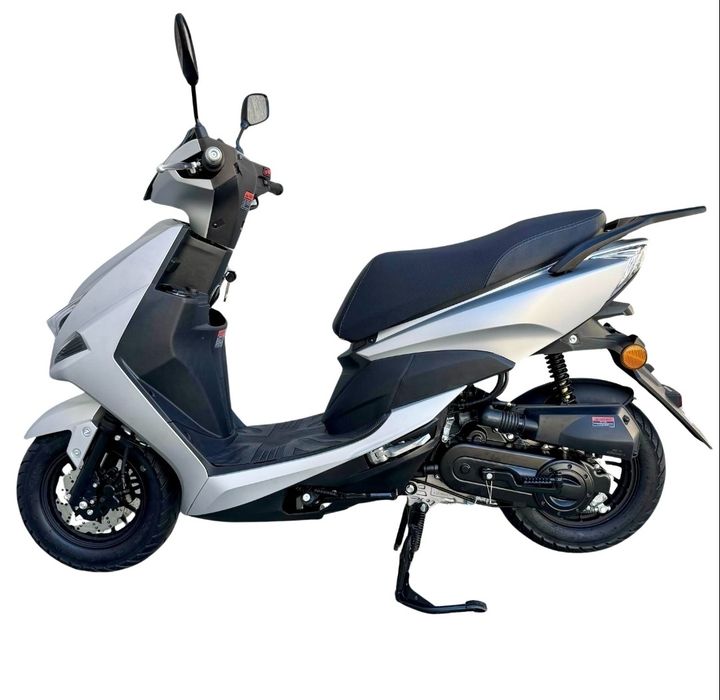 Scutere 49cc benzina noi fara permis