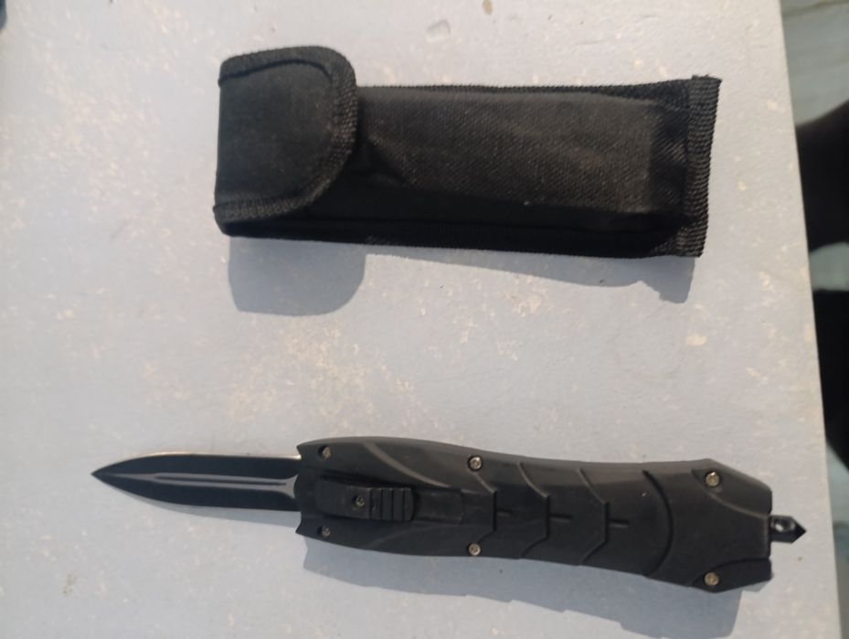 Set de cuțite și priceage