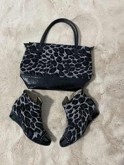 Rochie Orsay neagră cu paiete rotunde, mărime L