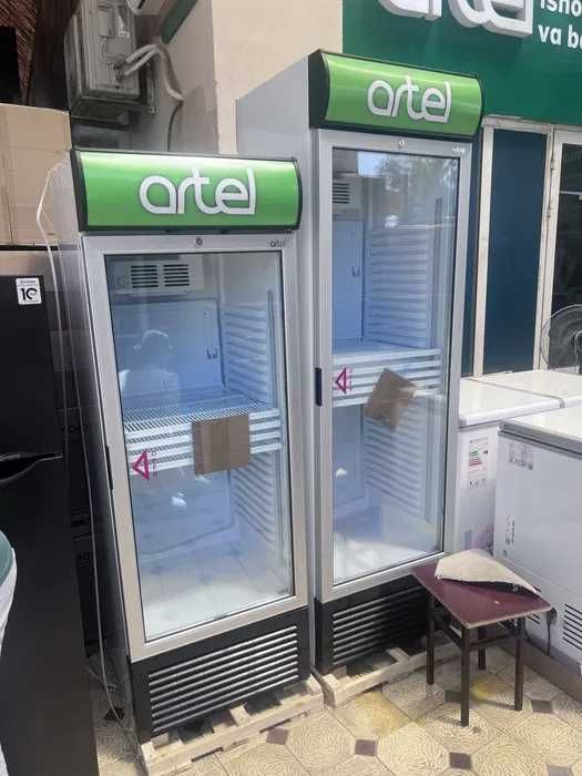 Витринный холодильник Artel HS 390SN