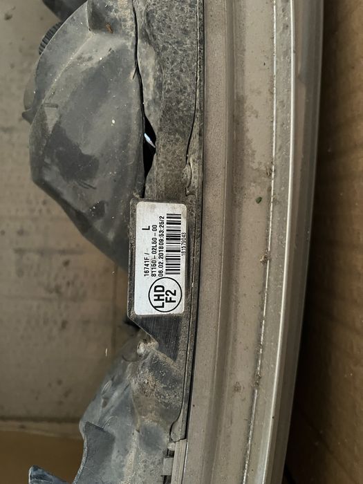 Фары от Тойота Каролла 185 кузов