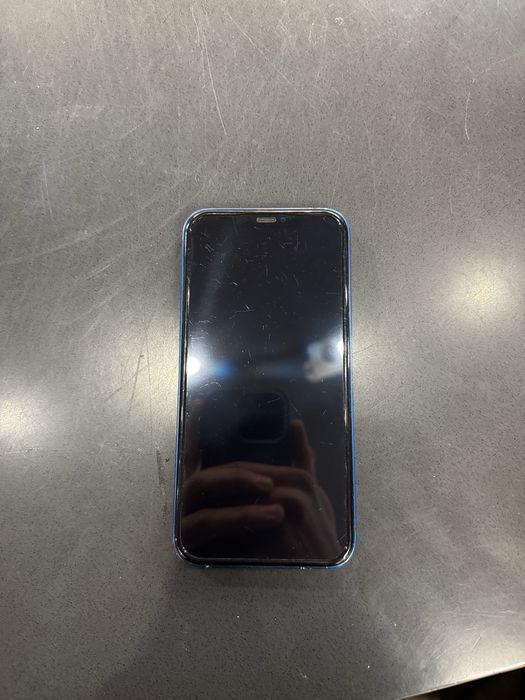 Айфон 12 , 64гб