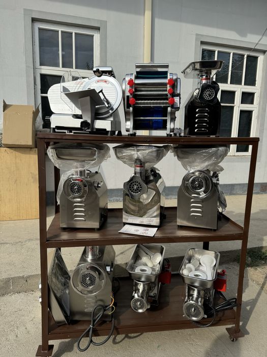 Суяк кесадигон апарат. Мясорубка Гушт арра. Суяк арра.Пила для мясо.