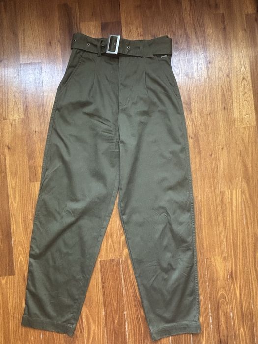 Дамски панталон Guess и дънки Calvin Klein