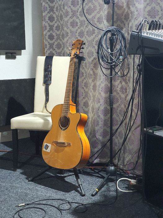 Profesor chitara pentru copii