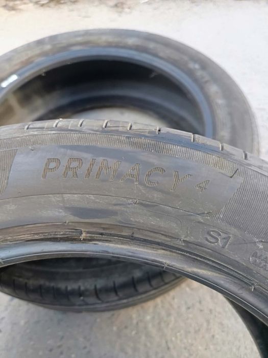 215/55/18 2броя Michelin Primacy4.Гумите са в много добро състояние бе