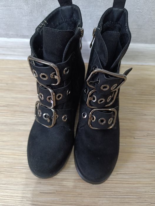 Обувь женская (размер 38)