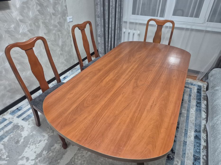 Продам стол со стульями