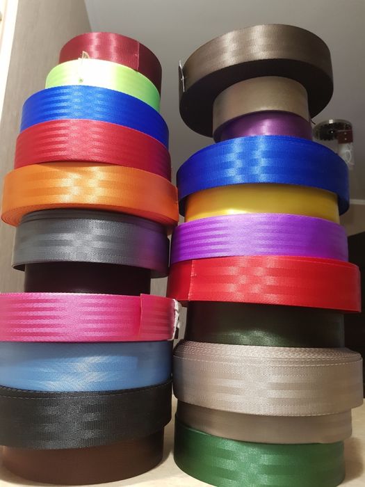 Цветные ремни безопасности