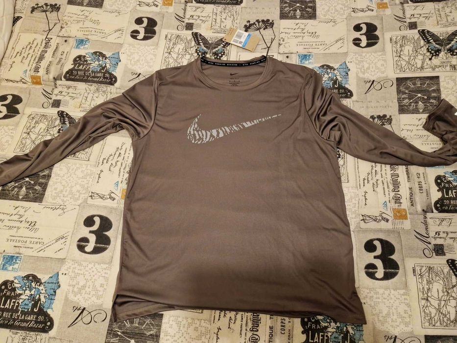 Оригинална Тениска Nike / Блуза 'MILER'