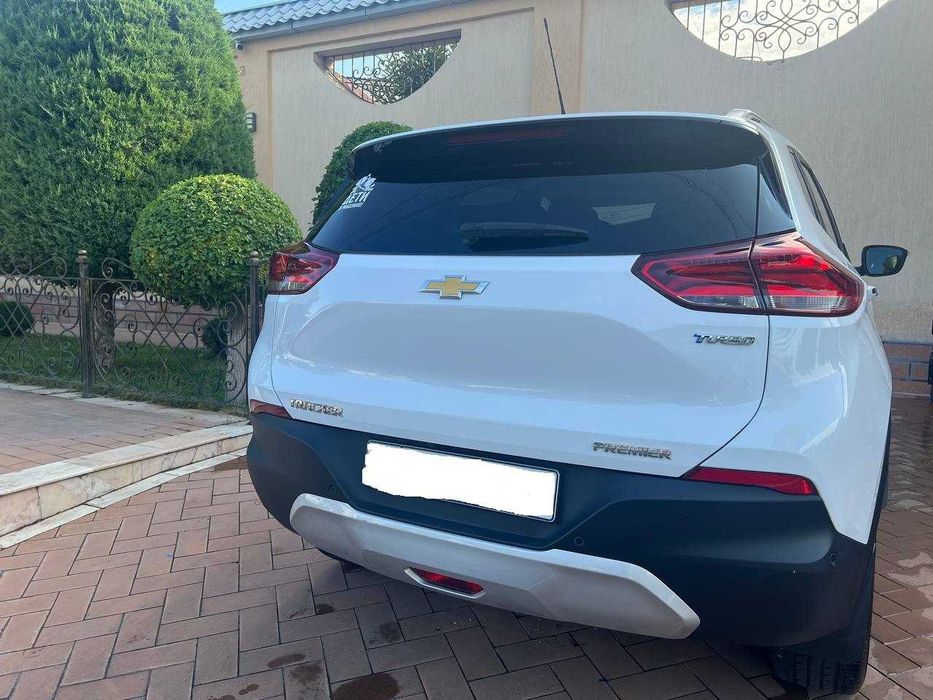 Tracker 2 Premier Plus сотилади