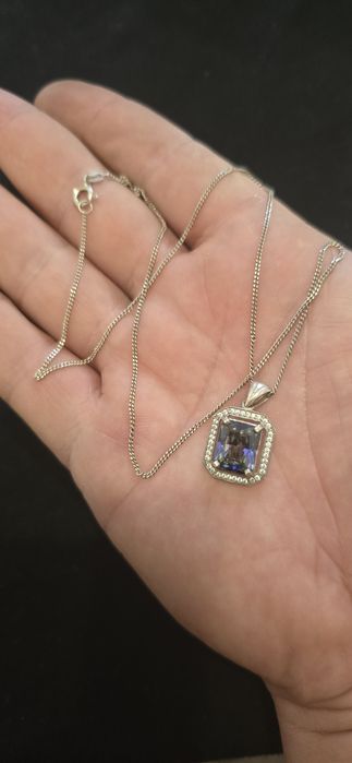 Colier cu topaz mistic