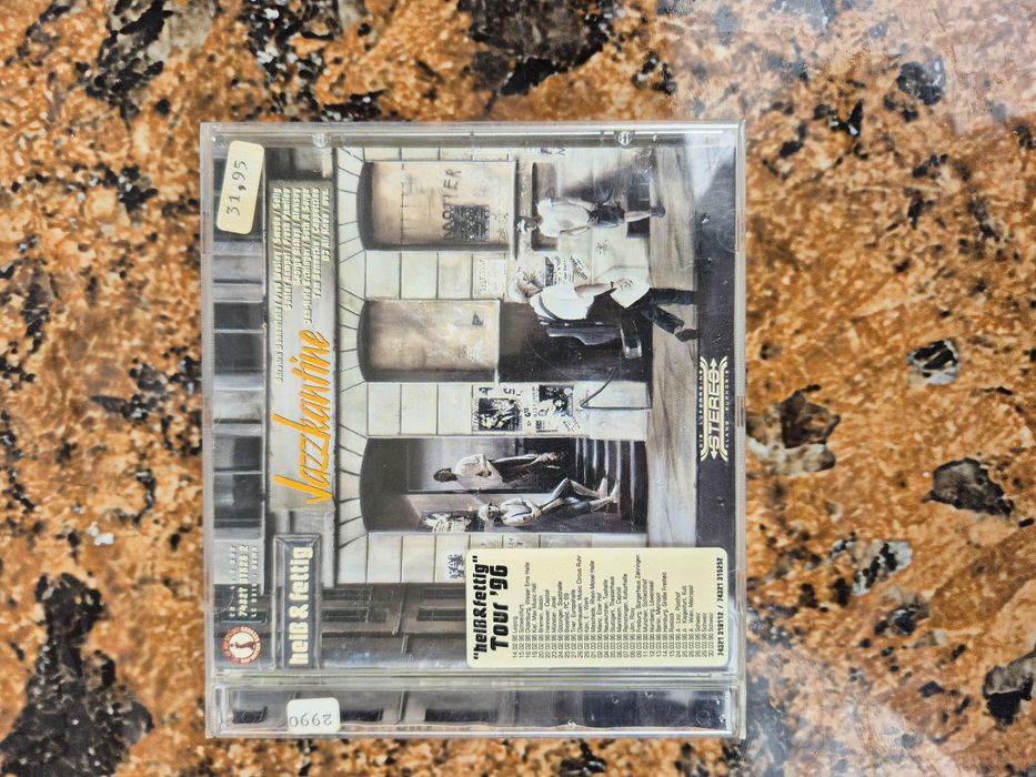 Vand 7 CD muzica usoara mixta straina artisti internationalii 

- vide