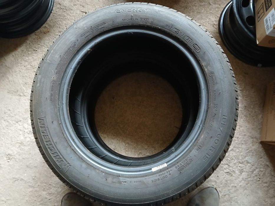 Летни гуми 15цола Michelin 185/60/15.чисто нови от резервни
