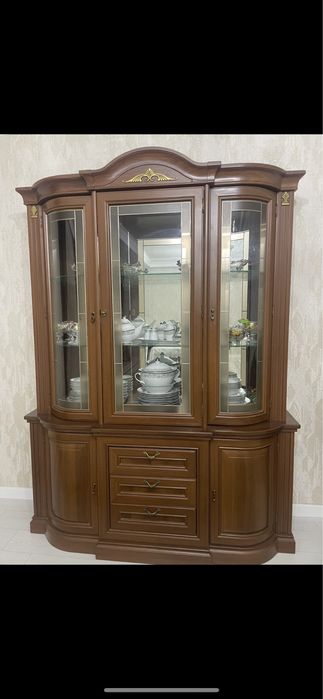 сервант, чистое дерево