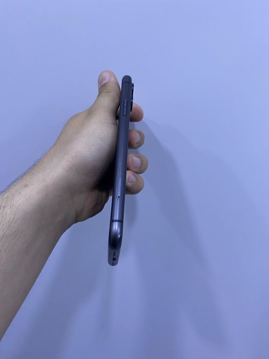 Iphone 11 64GB.