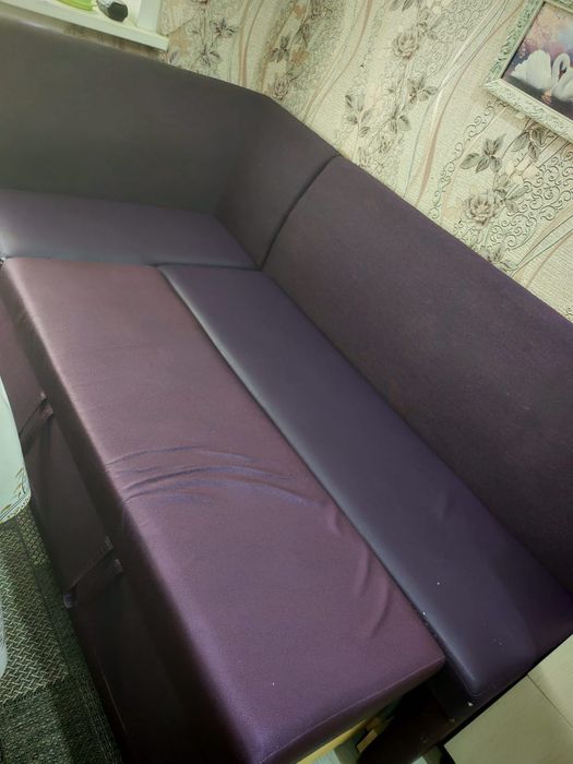 Продам кухонный диван