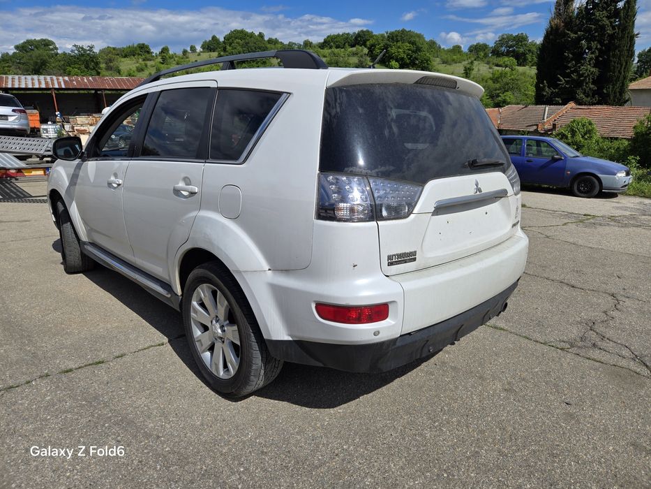 Мицубиши Аутлендър 2.2 дизел 177 к.с. НА ЧАСТИ./Mitsubishi outlander