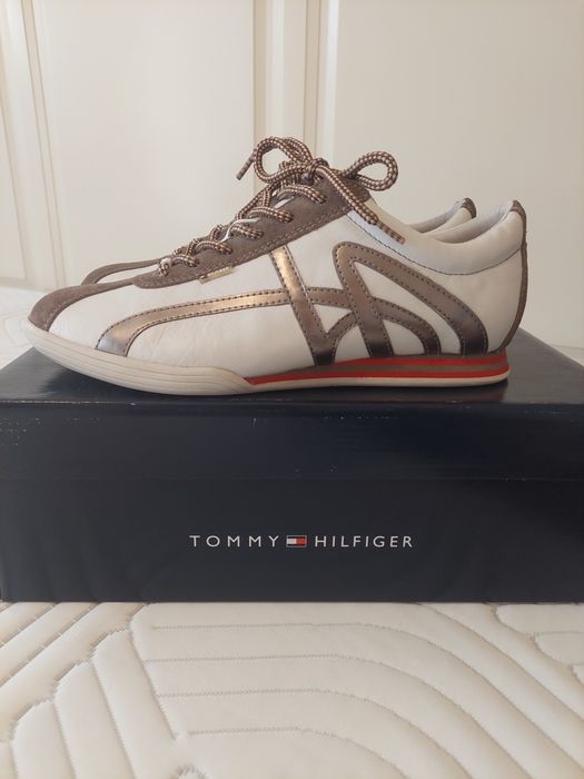 Tommy Hilfiger,  Чисто Нови обувки  40 номер.