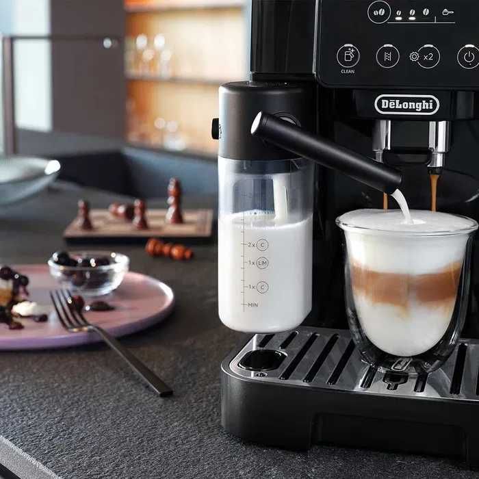 Кофемашина DeLonghi ECAM220.60. B, сенсорное управление