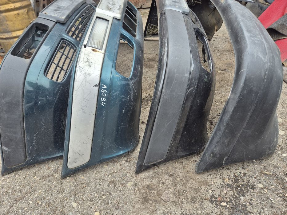 Бампер передний Ауди 80 б4 , б3