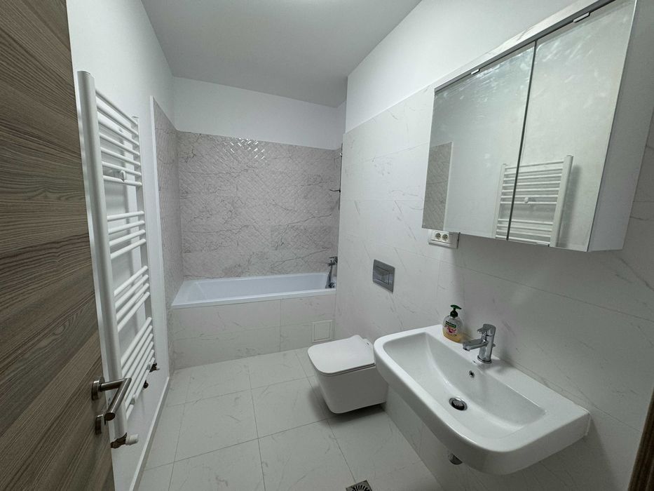 Apartament nou la prima închiriere - parcare inclusă și vedere spre munte - Racadau